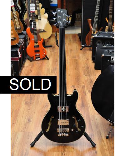 Warwick Rockbass Star Bass 5 Fretless Black High Polish